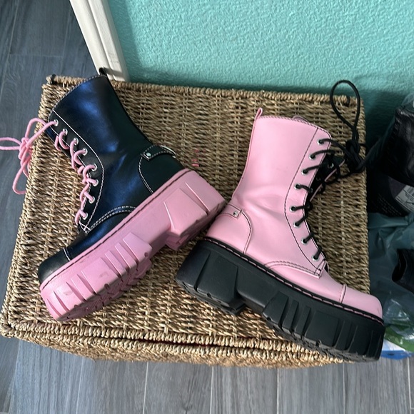 Dolls Kill Current Mood Devil Games Mismatched Combat Boots 5 preowned - Picture 16 of 16